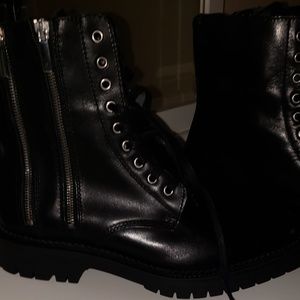 Zara men leather boots size 10 they are brand new